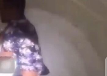 Man jumps into water tank to cry after his girlfriend dumped him (Video)