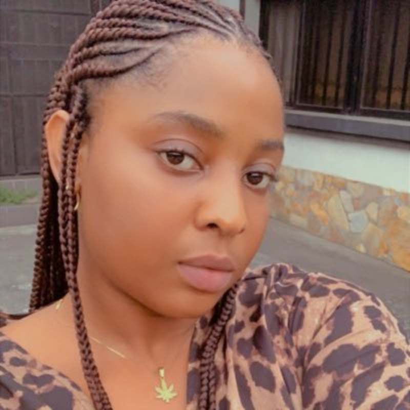 CCTV exposes lady who stole her friend’s birthday cake and drinks after denying