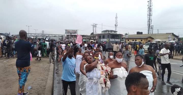 Yoruba Nation Agitators Defy Heavy Police Presence, Hold Rally In Lagos