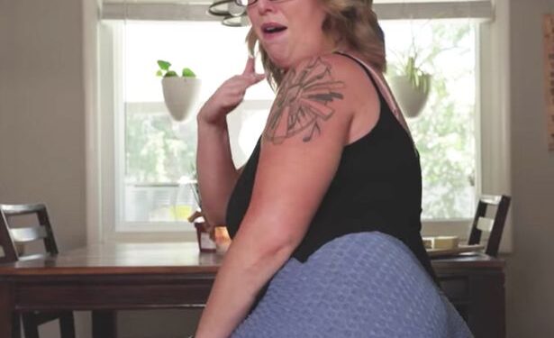 Unbelievable! Meet The Woman Who Makes £18,000 Just By Farting On Camera (Photos)