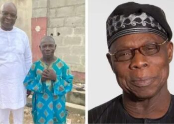 Fayose Meets Obasanjo’s ‘look-alike’ in Lagos (Photos)