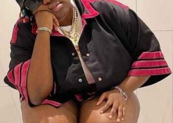 Female Nigerian Artiste,Teni Shares Interesting Photo Taken With Her Pants Down On Toilet Seat