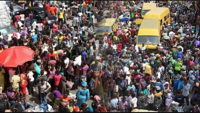 Air Pollution Now Shortens The Lives Of Nigerians By Over Three Years – Report Reveals