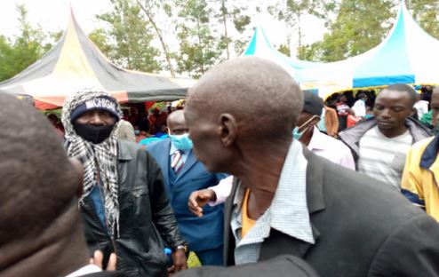 Drama As Man Caught Placing Two Eggs Inside In-law’s Coffin During Funeral