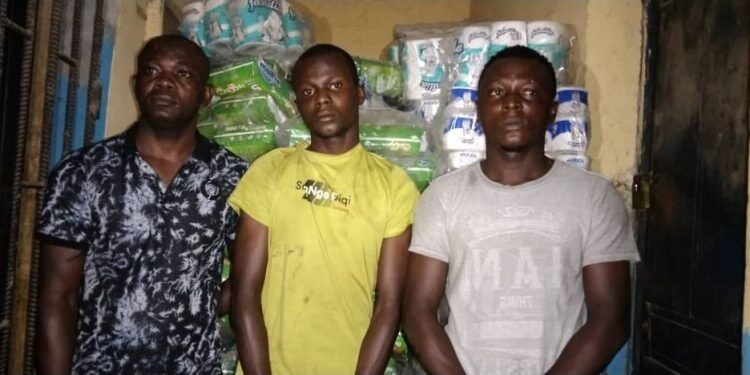 Drama As Driver Absconds With Company’s N4.7m Goods, Sells At Giveaway Prices In Ogun