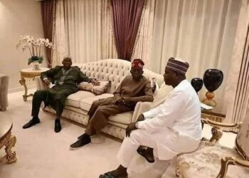 Governor Ganduje Visits Bola Tinubu In London (Photos)