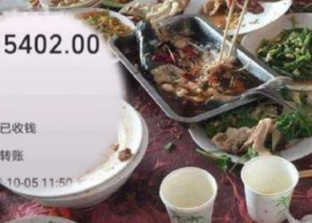 Woman Left With Hefty Bill After Blind Date Refused To Pay For 23 Family Members She Brought With Her On The Date