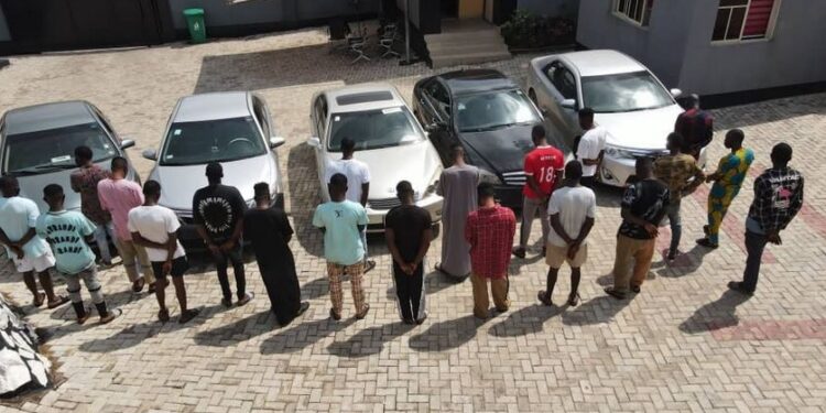 EFCC Arrests 22 Suspected ‘Yahoo Boys’ In Ogbomoso