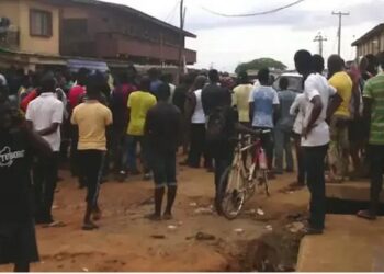 Horror As Wedding Guest Vomits Blood, Dies In Hotel Toilet