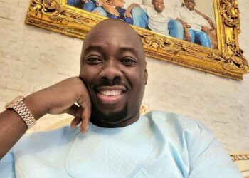 Obi Cubana Gifts N1m Each to His Loyal Staff Members (Video & Reactions)