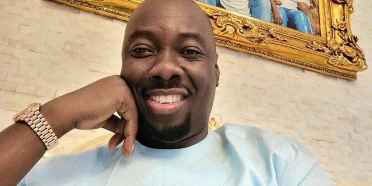 Obi Cubana Gifts N1m Each to His Loyal Staff Members (Video & Reactions)