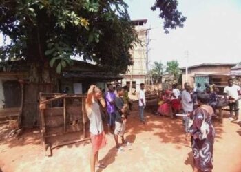 Anambra Election: Political Parties Reportedly Raise Vote-Buying To N10,000 Per Voter As INEC Extends Exercise To Sunday