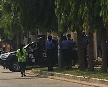 Police Take Over APC National Secretariat, Abuja (Photos)