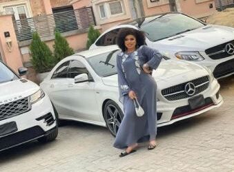 ”Let Me Enjoy My Vanity Before I Die” – Bobrisky Replies Troll (Screenshot)