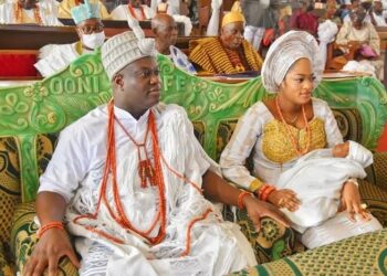“Second Divorce Within 4 years, No Respect For The Throne” – Nigerians React As Queen Naomi Announces Her Marriage To Ooni Of Ife Is Over (Comments)
