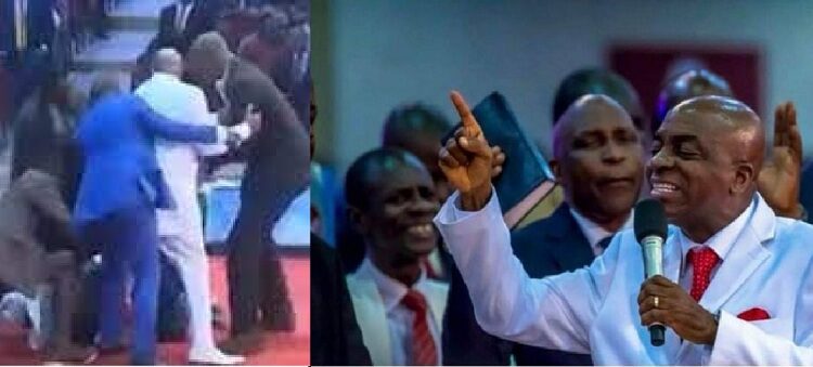 Watch The Shocking Video Of An Unknown Man Climb Pulpit To Attack Bishop Oyedepo While Preaching