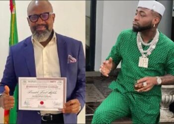 Davido Blows Hot, Blasts His Cousin Dele Adeleke Again For Slandering His Late Mother’s Name (Screenshots)