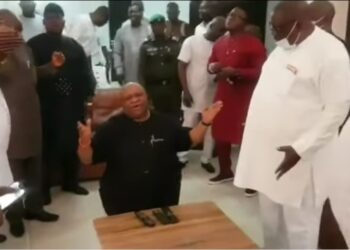Sen Ademola Adeleke Leads Praise And Worship After Governorship Screening Exercise (Video)