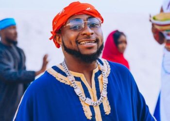 Osun 2022: Singer Davido Attacks His Cousin For Planning To Contest Against His Uncle, Calls Him ‘Fake’
