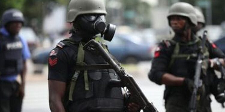 Police Arrest Six Persons After Gun Battle Between Hoodlums, Hunters Leaves One Dead In Osun