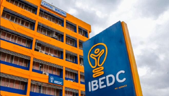 BREAKING: Blackout Looms As Oyo Seals Off IBEDC Offices For Disconnecting Power Supply To Gov’s Office, Others