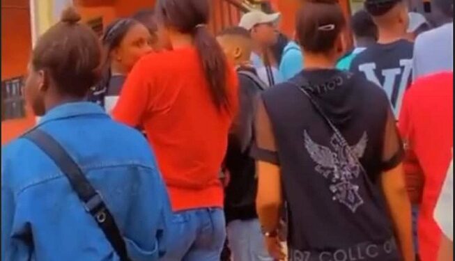 No bra, No Pant, No entry: Tons Of Female Students Fall Victim As Lecturer Chases Defaulters Out of Lecture Hall (Video)