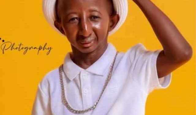 Grand P Declares Himself Ambassador of Women in Cameroon, Shows Off His Women (Photos)