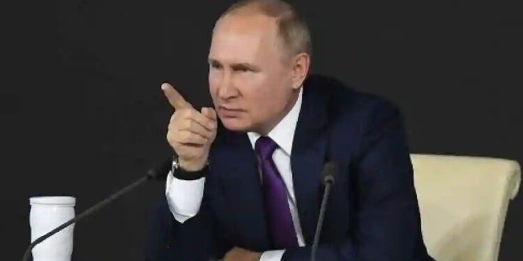 Russia’s President Putin Warns US, NATO Not To Interfere In War With Ukraine Or Face Consequences