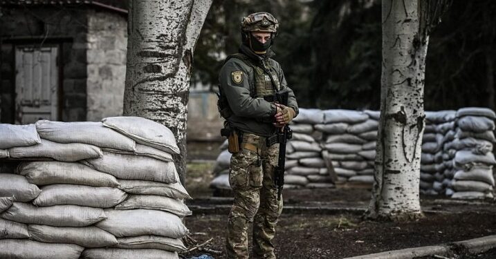 War: 50 Russian Diplomats, Families Leave US