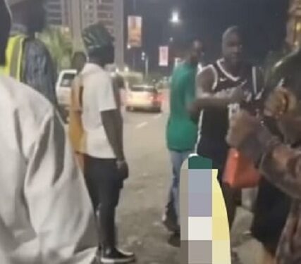 Man In Pains After He Caught His Girlfriend At A Club With Side Guy, Spending N500k He Gave Her For Her Mum’s ‘Hospital Bill’ (Video)
