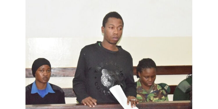 Man Chops Off Ex-girlfriend’s Hand After She Rejected Him (Photo)