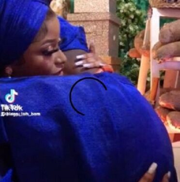 Awwn! See The Emotional Moment A Groom Broke Down In Tears At His Traditional Wedding (Video)