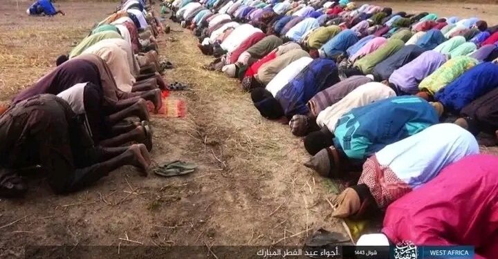 Boko Haram Terrorists Mock Nigerian Army, Openly Observe Eid-el-Fitr Prayer (PHOTOS)