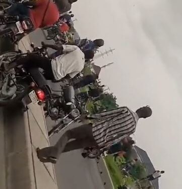 Pandemonium As Okada Riders Resist Attempts By Police Officers To Enforce The Ban On Commercial Motorcycles In Lagos (Video)