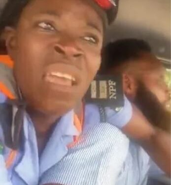 Policewoman Screams For Help As Driver Zooms Off The Car After She Entered ‘Without Permission’ (Video)