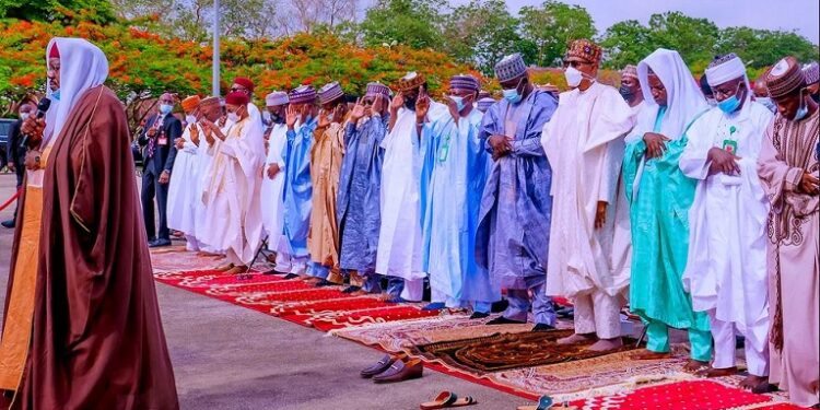 President Buhari Participates In Eid-Al-Fitr Prayers At Mambila Barrack (Photos)