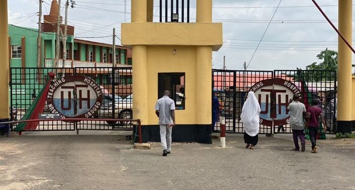 Chaos As Suspected Cultists Invade UNIOSUN Teaching Hospital To Claim Dead Bodies Of Their Colleagues