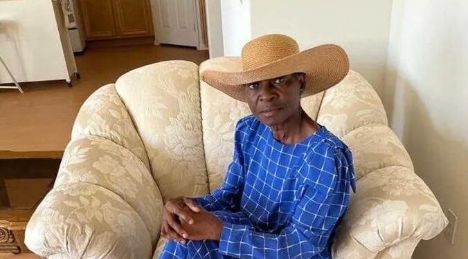 Nigerian Grandma In The US Returns $36,000 She Found In Couch She Received Online