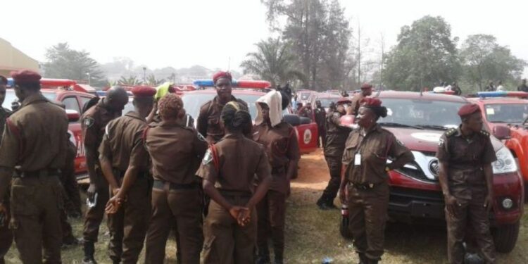 Drama As Two Arrested For Picking Pockets At Osun APC Rally