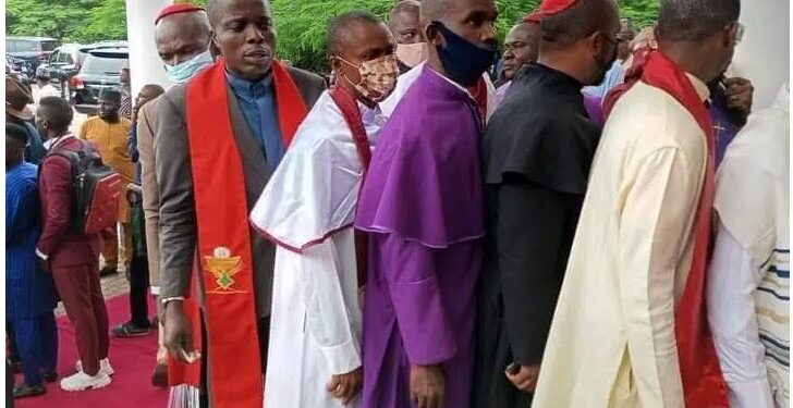 Tinubu Camp Hires ‘Unknown Bishops’ To Venue Of Unveiling Of Kashim Shettima As Running Mate (Photos & Video)