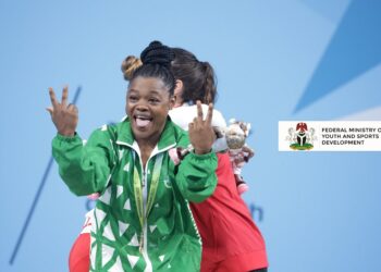 Commonwealth Games 2022: Lawal Folashade Wins Nigeria’s Second Gold, Sets New Record (Photos/Videos)