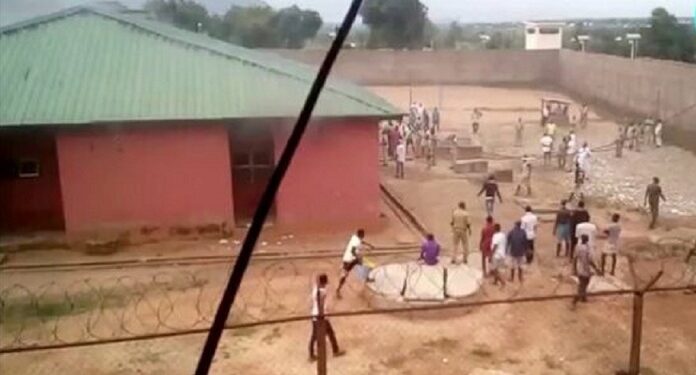 About 600 Inmates Escaped – FG Reacts To Attack at Kuje Prison, Reveals Those Responsible