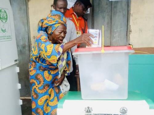 #OsunDecides: Photo Of 92-Year-Old Woman Who Casts Her Vote During Election