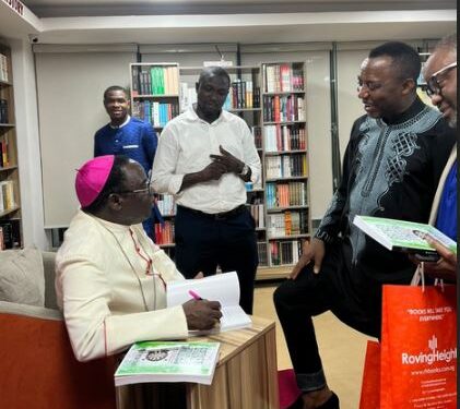 “You Have No Respect” – Man Slams Sowore For Placing His Leg On A Platform Bishop Kukah Sat On