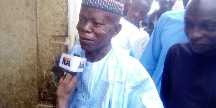“I’ve Always Been Afraid” – 74 Years Old Kogi Man Who Marries For The First Time Narrates (Photos)