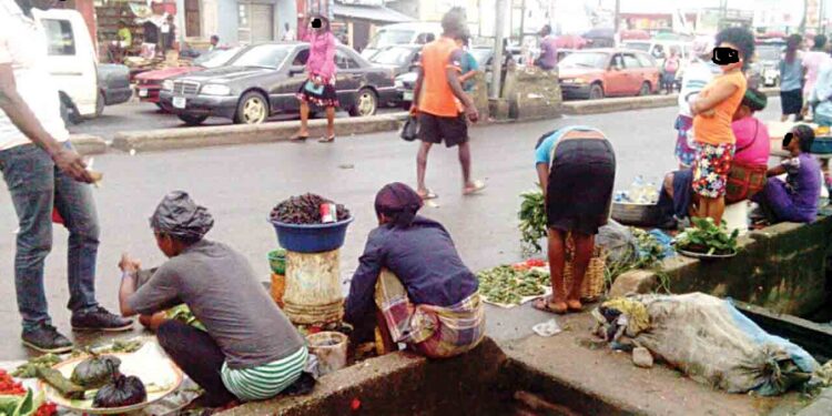 Osun Govt Bans Road-side Trading At Owode Market, Orisunbare, Others, Sets Up Task Force