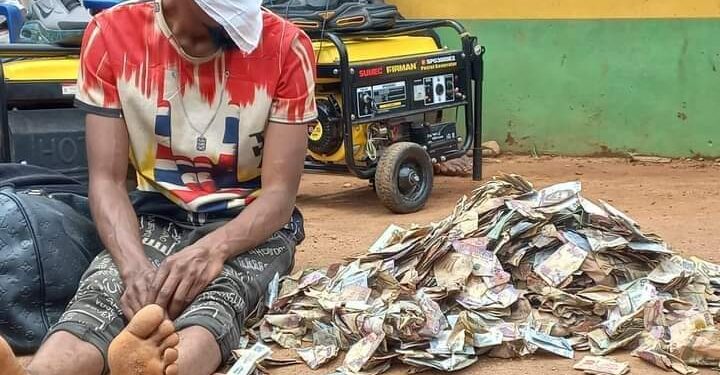 Police Parades “Offering Vault Thief” Who Made Way with 600,150 thousand Naira in Ekiti