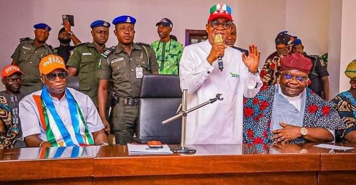 Osun LG: Gov Oyetola swears in 69 Chairmen