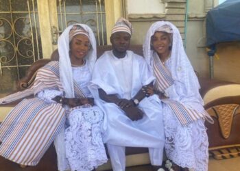 Man Shows Off The Twin Sisters He Just Married In Osun (Video)