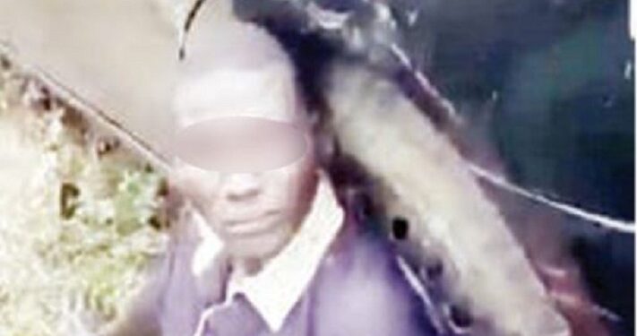 Drama As Lagos Resident Is Caught Stealing A Car With Towing-Vehicle